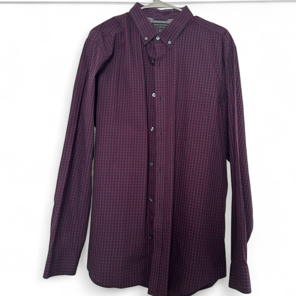 Banana Republic Men’s Blue and red check Slim Fit  Button Down Shirt
